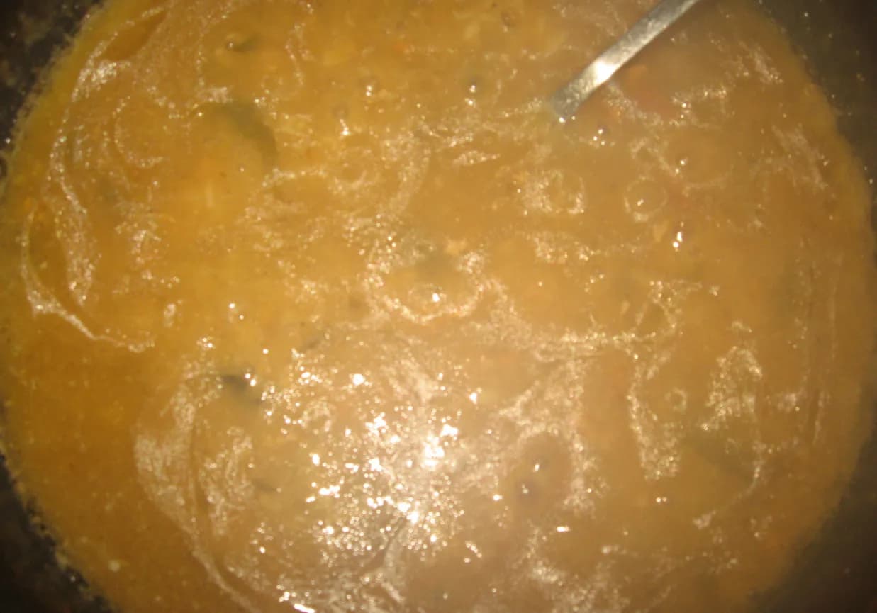 Jak zrobić sos z tłuszczu po upieczeniu, aby nie zmarnować smaku