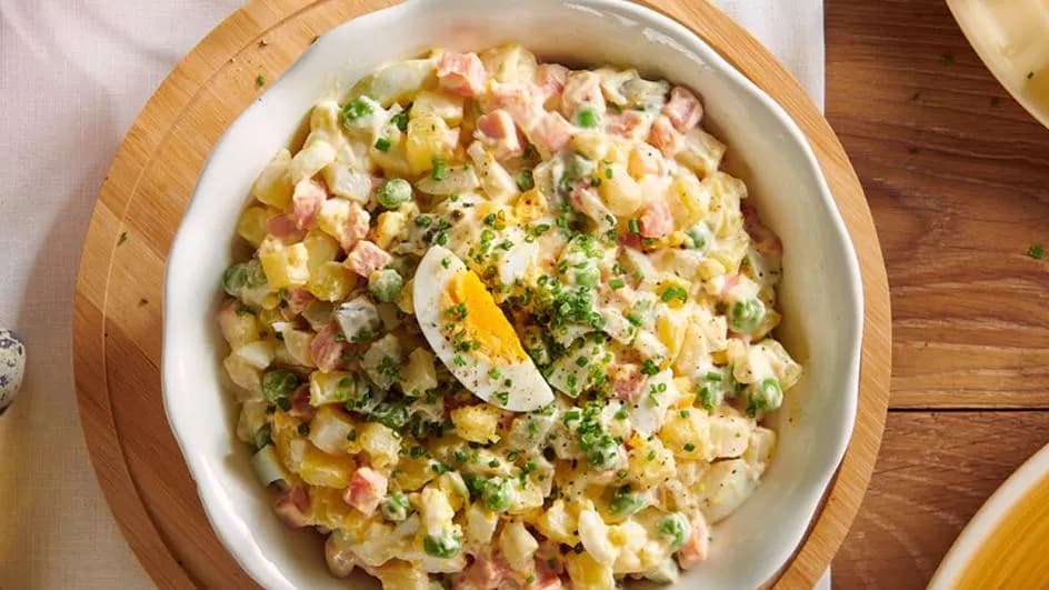 Co do sałatki warzywnej? Sprawdź najlepsze składniki i przepisy